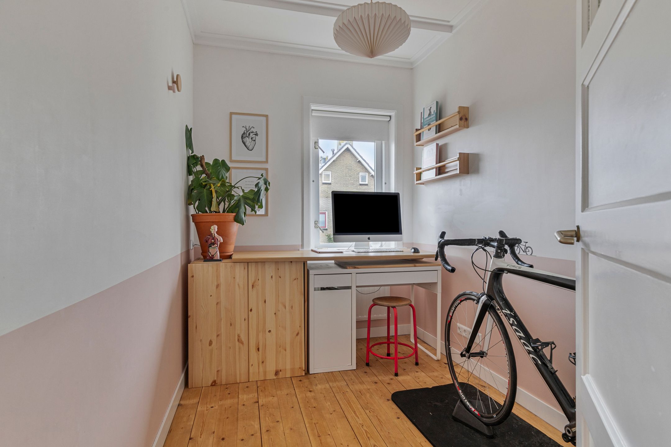 Foto 24 van Van Dijkstraat 11