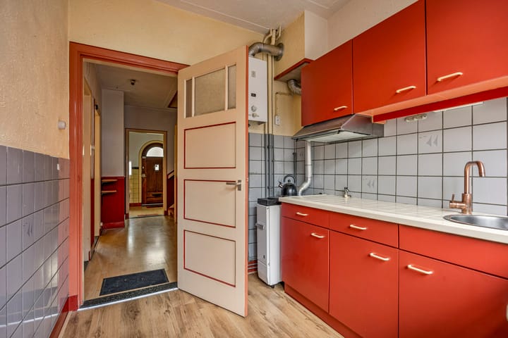 Foto 13 van van Heutszstraat 67