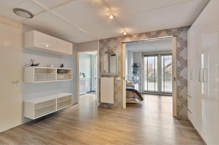 Foto 6 van Weegbree 31