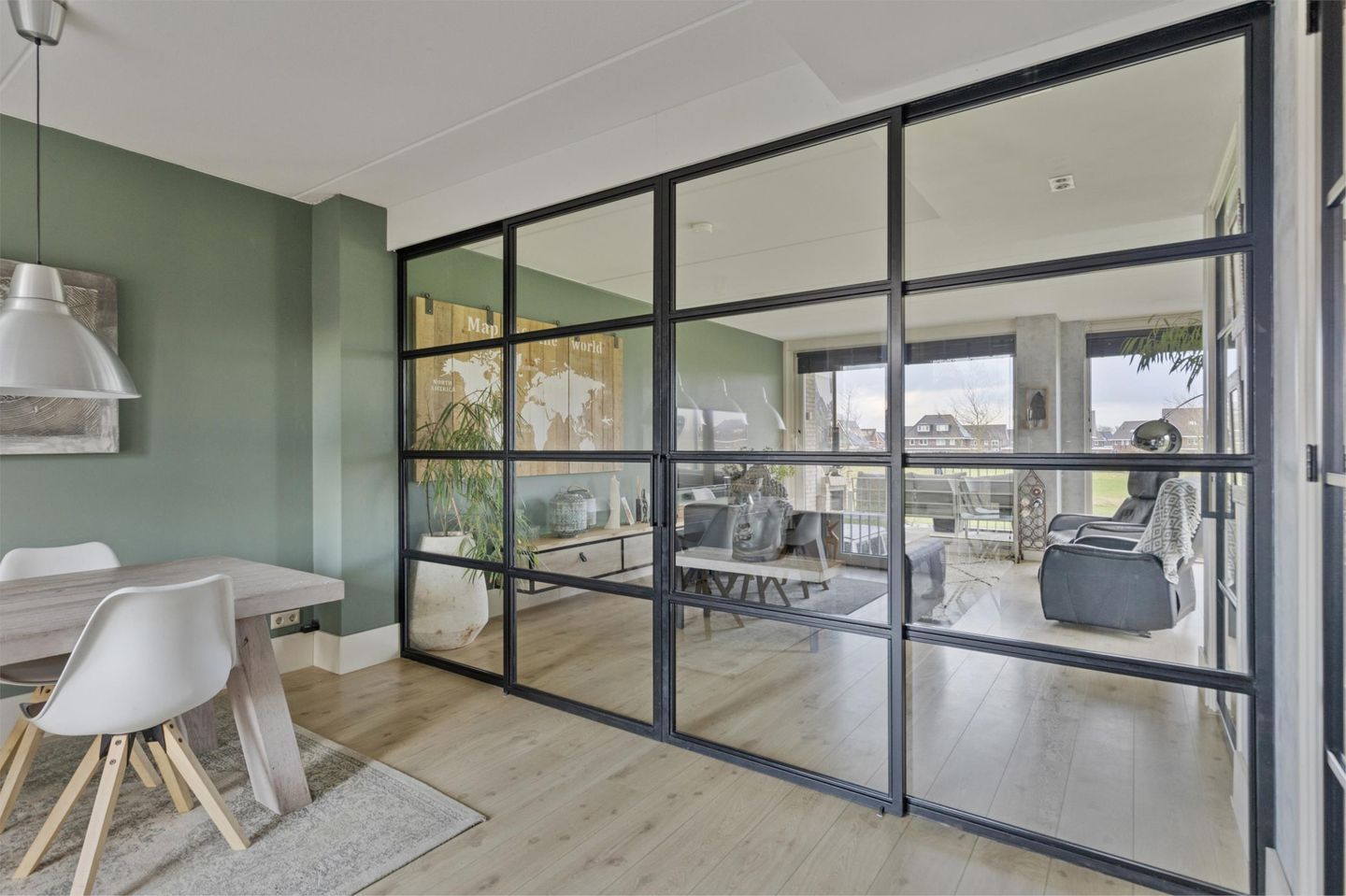 Foto 25 van Weegbree 31