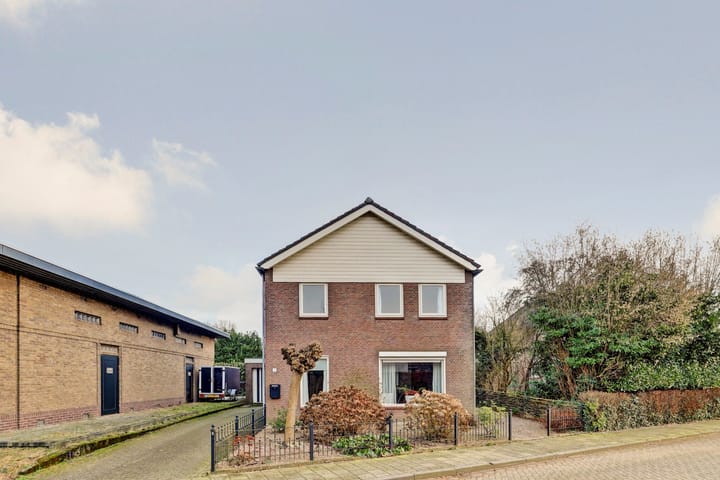 Foto 6 van Meester van de Bergstraat 3