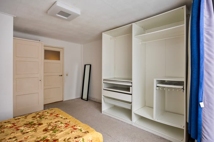 Photo 12 of De Ruyterstraat 10-B