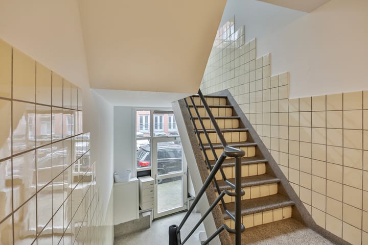 Photo 20 of De Ruyterstraat 10-B