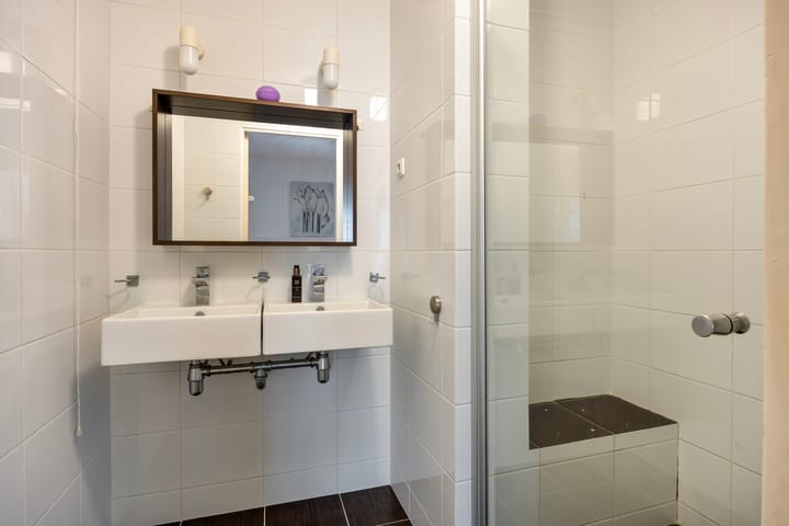 Photo 13 of De Ruyterstraat 10-B