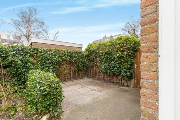 Photo 16 of Paltrokstraat 5