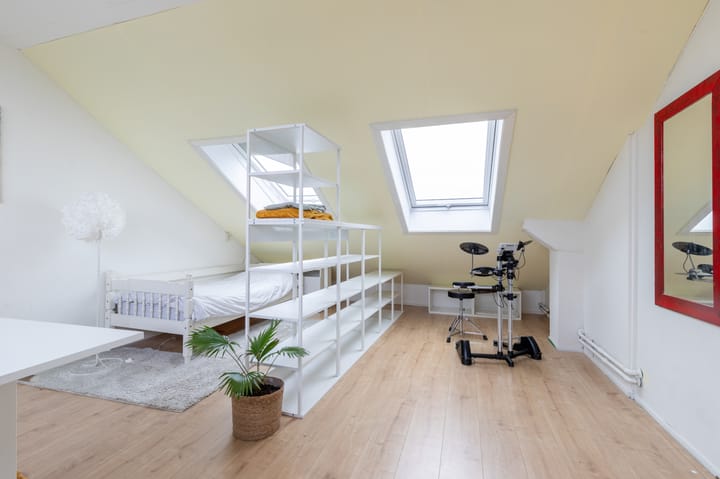 Photo 36 of Paltrokstraat 5