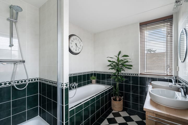 Foto 24 van Van Swaanswijckstraat 42