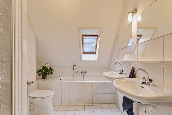 Foto 18 van Martinus Nijhofflaan 64