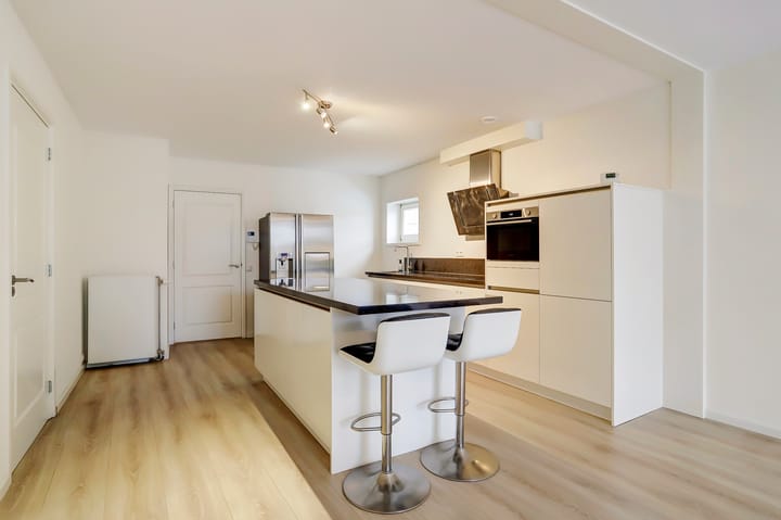 Photo 2 of Voorstraat 8-F