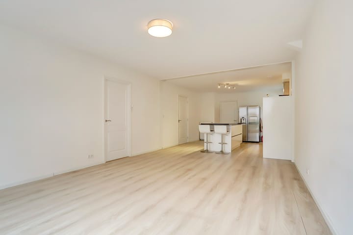 Photo 16 of Voorstraat 8-F