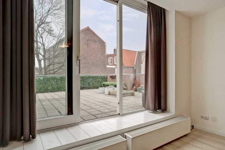 Photo 24 of Voorstraat 8-F