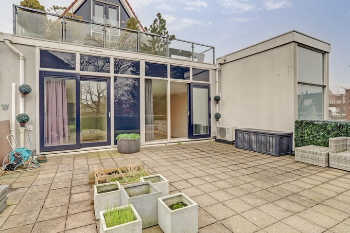 Photo 25 of Voorstraat 8-F