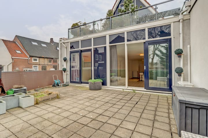 Photo 28 of Voorstraat 8-F