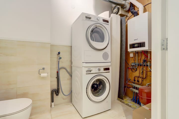 Photo 33 of Voorstraat 8-F