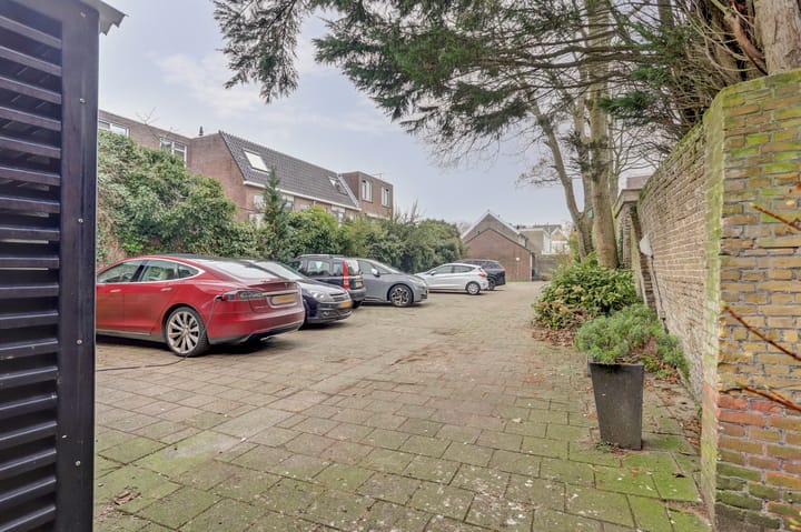 Photo 35 of Voorstraat 8-F