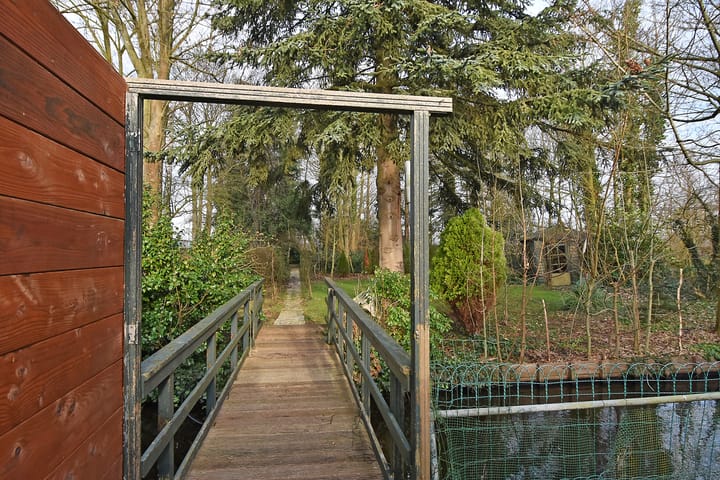 Foto 35 van Brugweg 84