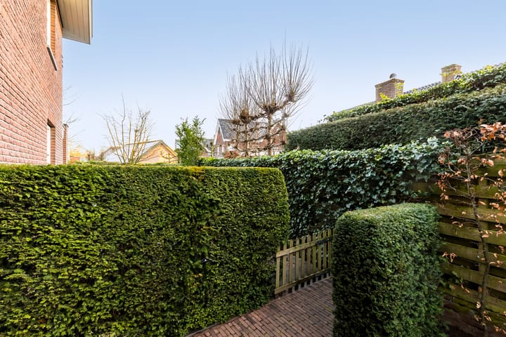 Foto 77 van Schweitzerstraat 2