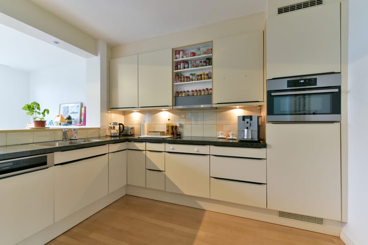 Foto 9 van Albert Schweitzerlaan 49