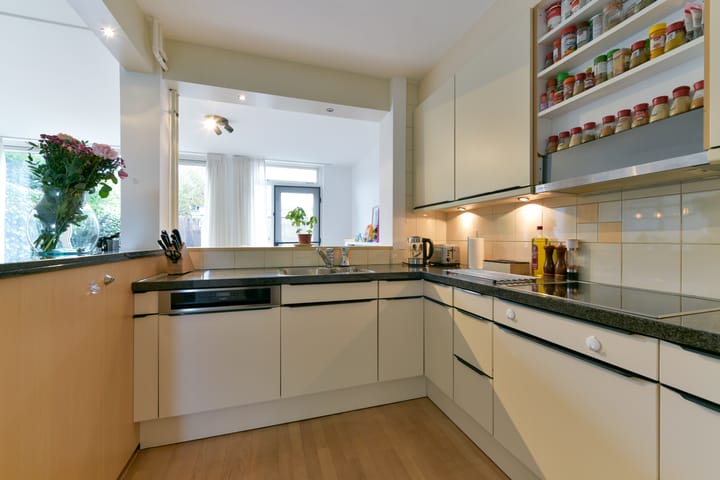 Foto 10 van Albert Schweitzerlaan 49