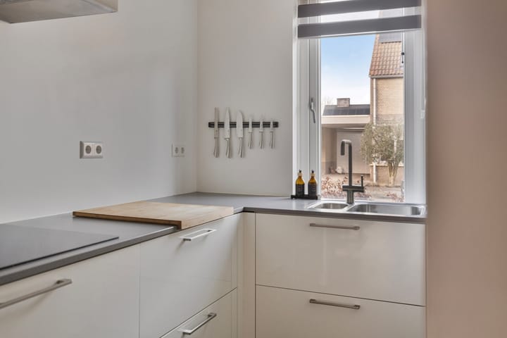 Foto 6 van Bieslook 27