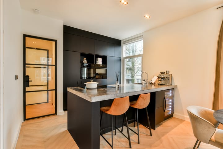 Foto 4 van Vrolikstraat 300