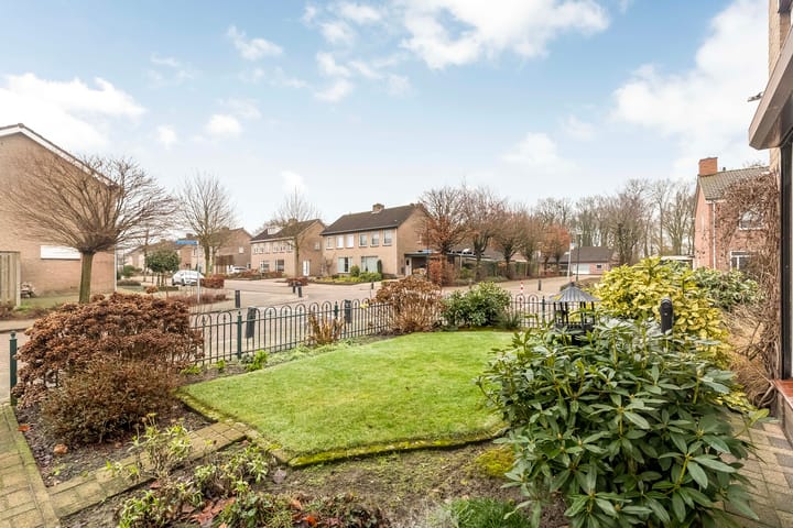 Foto 28 van Buskensstraat 14