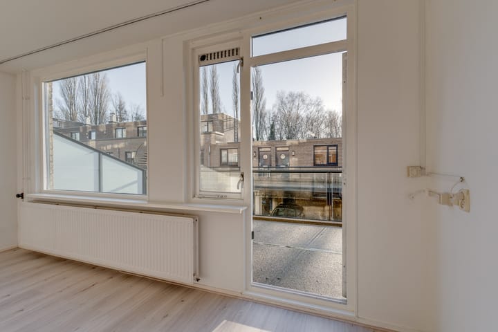 Foto 11 van Furkabaan 28