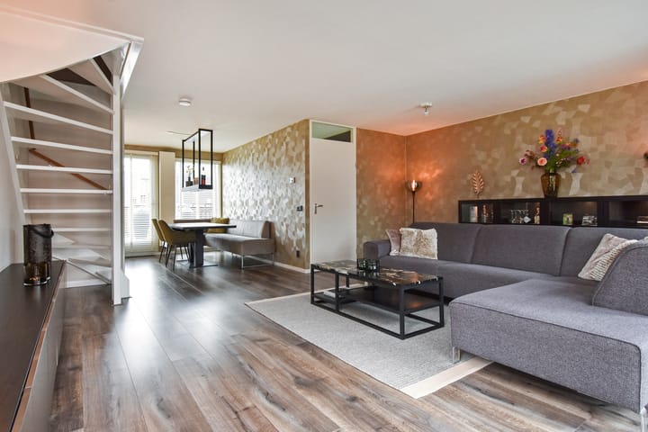 Foto 2 van Kniekas 4