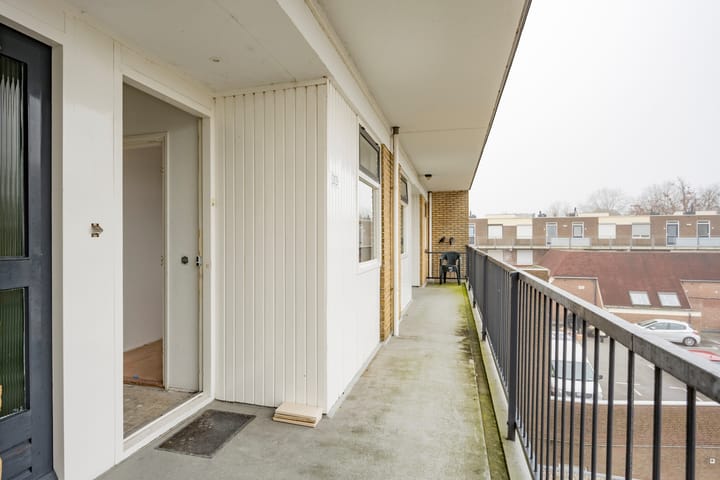 Foto 18 van van Weedestraat 203