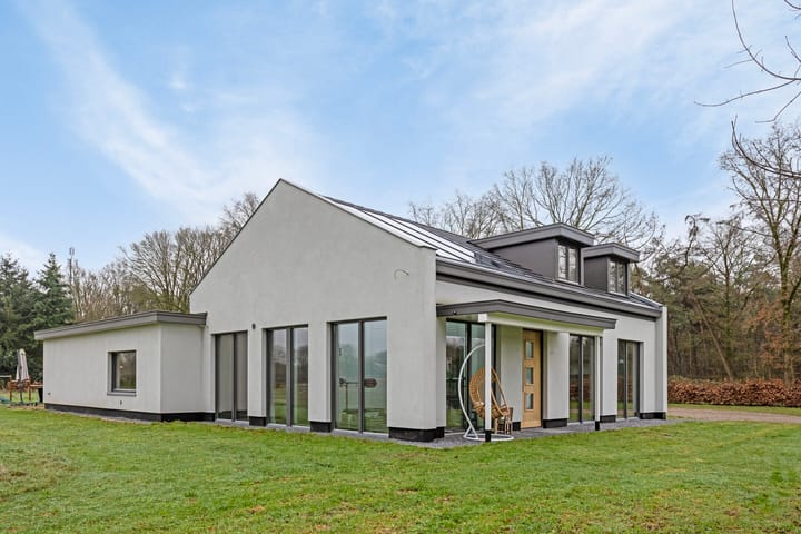 Photo 9 of Meerstraat 46