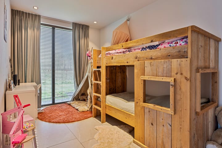 Photo 40 of Meerstraat 46