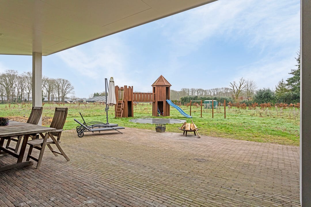 Photo 58 of Meerstraat 46