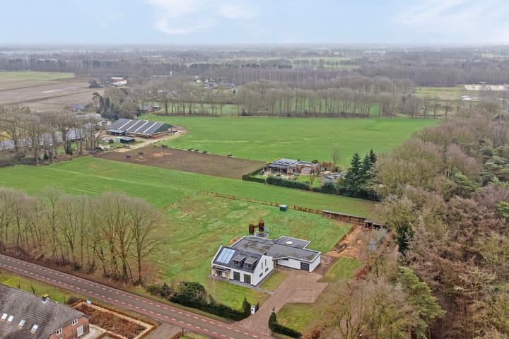 Photo 72 of Meerstraat 46