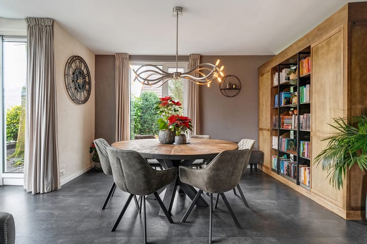 Foto 8 van Koraal 35