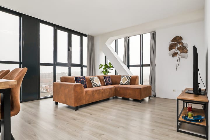 Foto 1 van Raadhuisplein 58