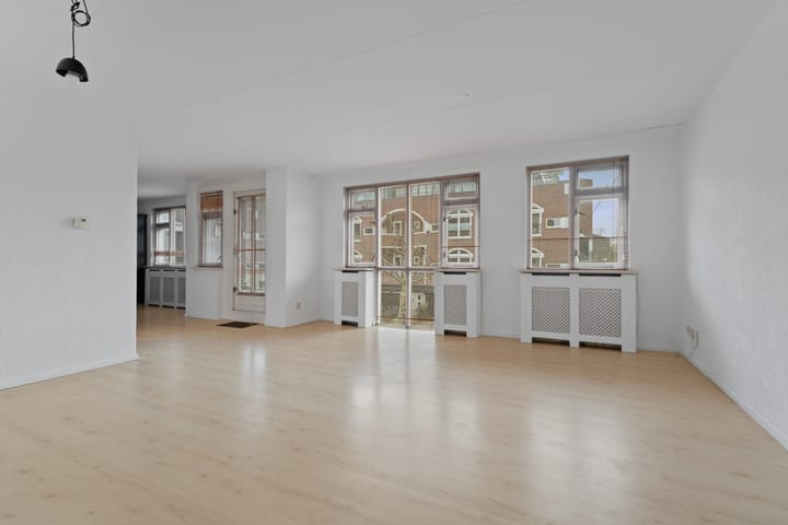 Foto 2 van Schouwburgplein 14