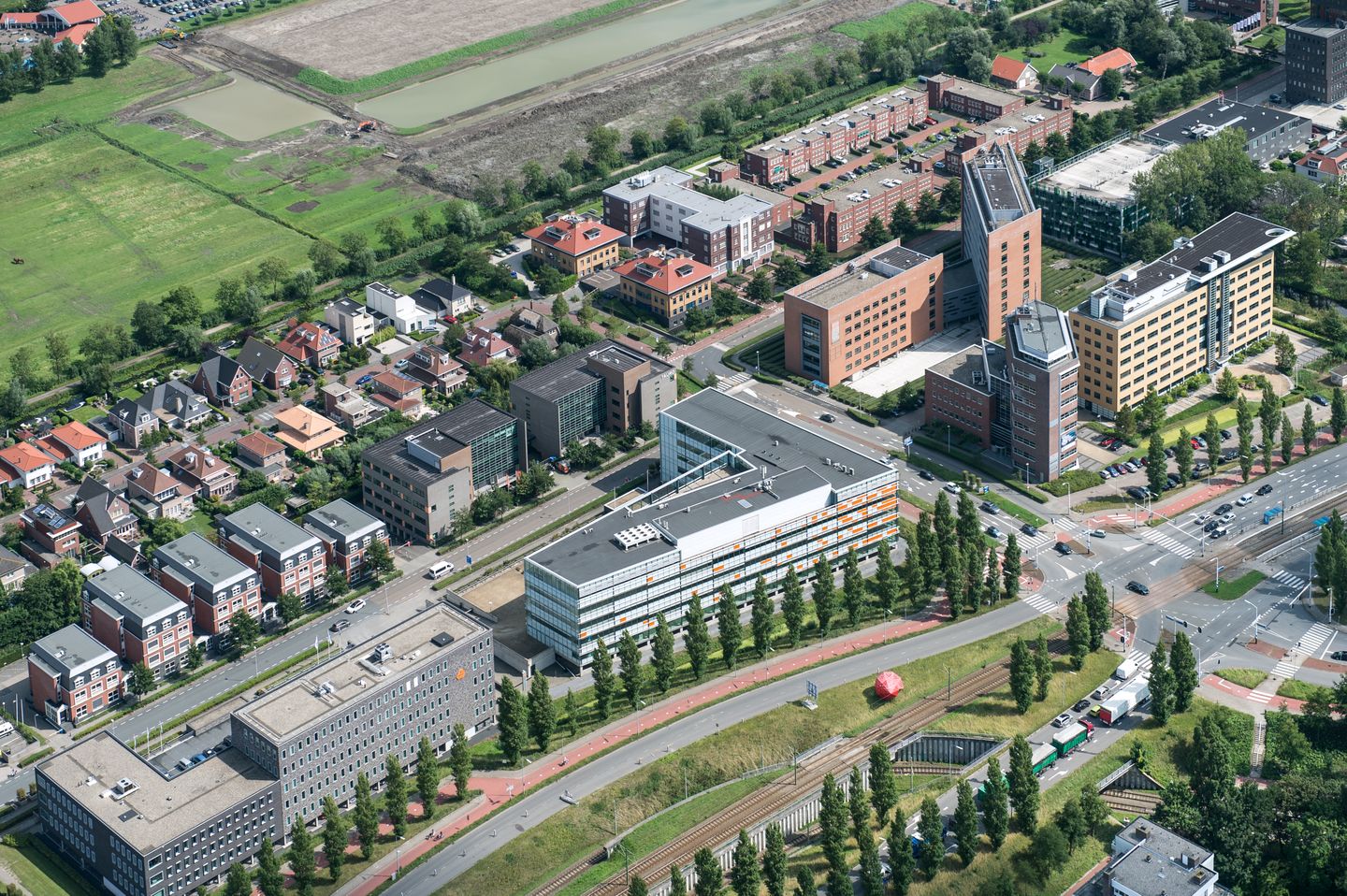 View photo 2 of Laan van Vredenoord 56