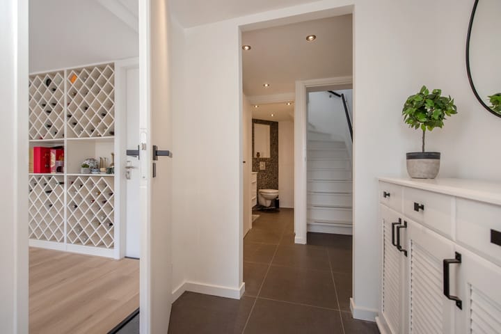 Foto 9 van Oostvlietweg 4-A