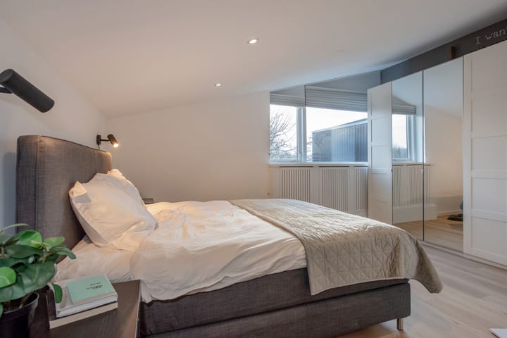 Foto 41 van Oostvlietweg 4-A