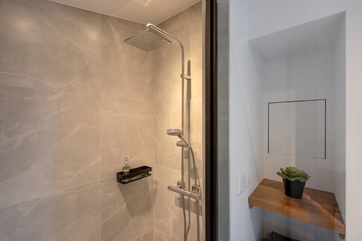 Foto 43 van Oostvlietweg 4-A