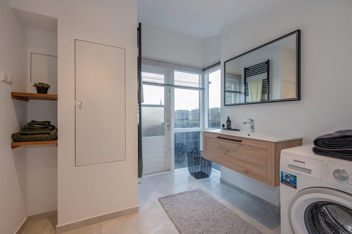 Foto 44 van Oostvlietweg 4-A