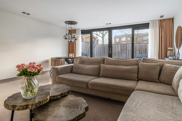 Foto 2 van Riouwlaan 5