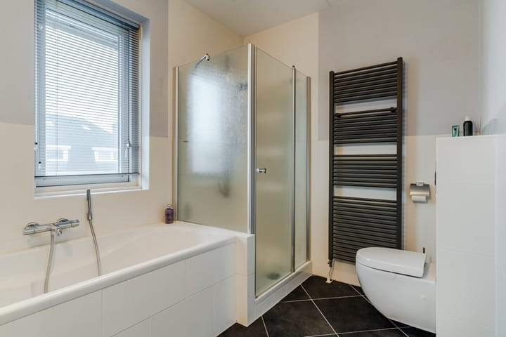 Foto 5 van in d' Hoef 84