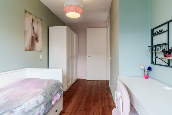 Foto 25 van in d' Hoef 84