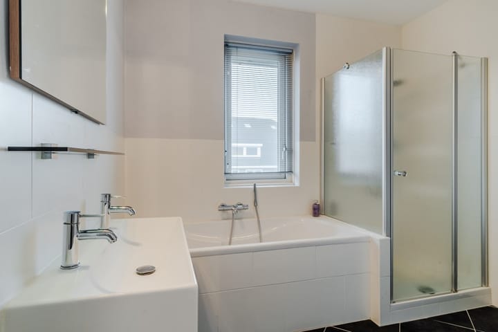 Foto 30 van in d' Hoef 84