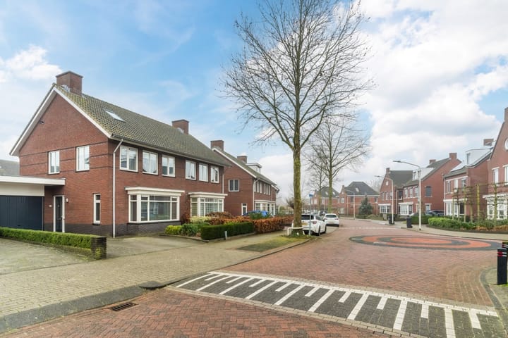 Foto 41 van in d' Hoef 84