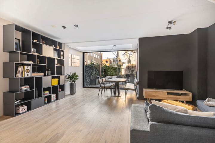 Foto 8 van Schoonebekerstraat 1