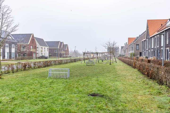 Foto 8 van Meeroeverslaan 197