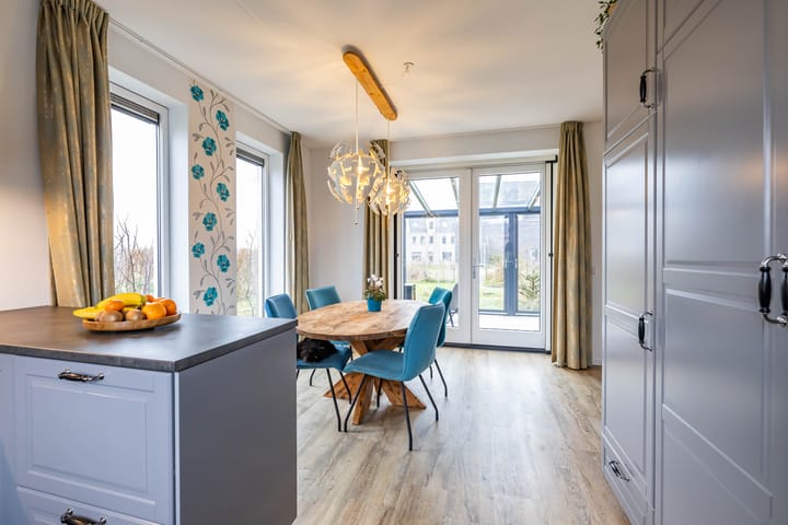 Foto 26 van Meeroeverslaan 197