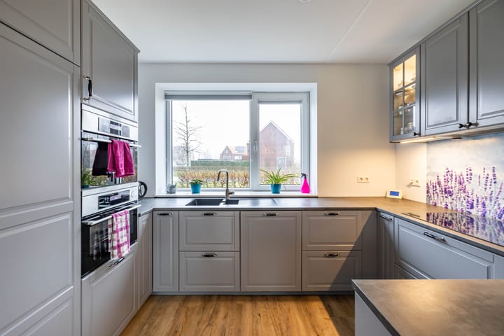 Foto 29 van Meeroeverslaan 197